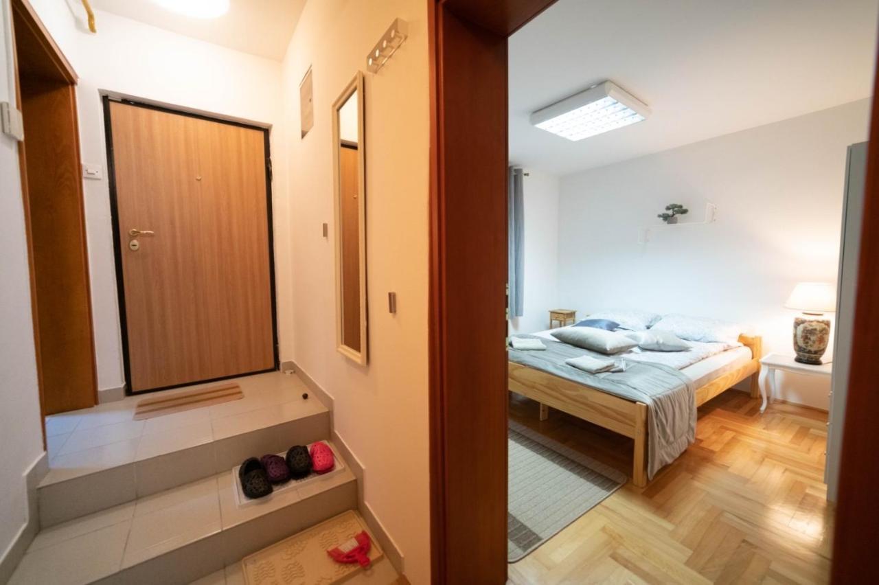 Apartman Yellow House Szarajevó Kültér fotó