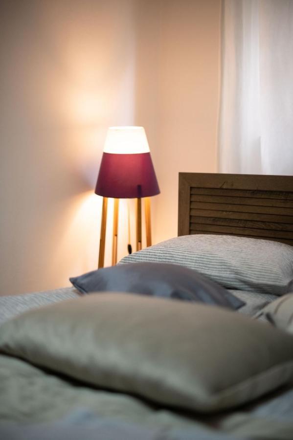 Apartman Yellow House Szarajevó Kültér fotó