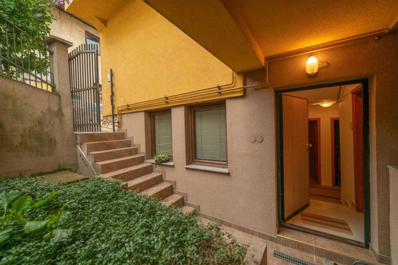 Apartman Yellow House Szarajevó Kültér fotó